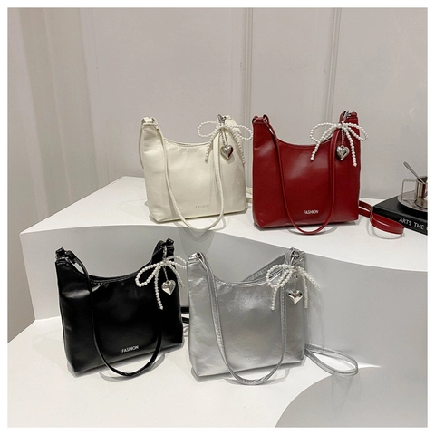 Women Hobo Bag PU Leather Underarm Purse With Artificial Pearl Bow And Heart Pendant Fashion Elegant Sweet Shoulder Bag