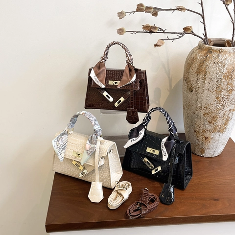 Bolso De Mano Para Mujer Con Relieve De Cocodrilo Vintage De Cuero PU Bolso Bandolera Con Asa De Pañuelo De Satén Y Cierre De Metal