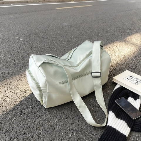 Women Large Capacity Gym Bag Lightweight PU Nylon Travel Duffel Dry Wet Separation Minimalist Crossbody Shoulder Bag
