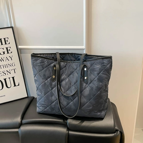 Bolso de Mano de Nailon Acolchado de Moda para Mujer Gran Capacidad Bolso de Hombro de Celosía Urbano Simple Bolso de Viaje con Remaches