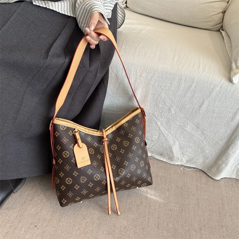 Borsa A Spalla In Pelle PU Grande Capacità Tote Vintage Con Motivo Monogram Per Donna Stile Urbano Semplice