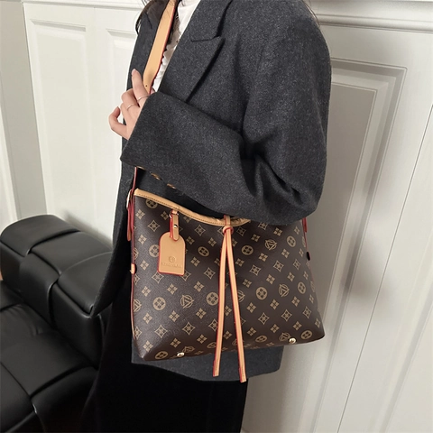 Borsa A Spalla In Pelle PU Grande Capacità Tote Vintage Con Motivo Monogram Per Donna Stile Urbano Semplice
