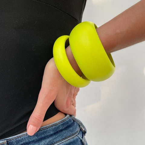 Fashion Chunky Wide Wood Bangle For Women Minimalist Neon Fluorescent Green Natural Wood Black Iron Silver Polished Geometric Bracelet Jewelry Gift