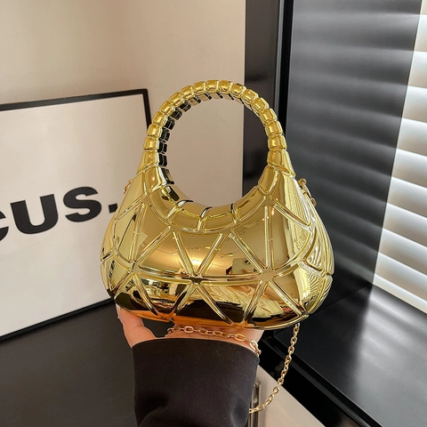 Damen Geometrische Dreieck Hobo Tasche Metallic Spiegelglanz Handtasche Rundgriff Goldene Kette Abendparty Nischen Design