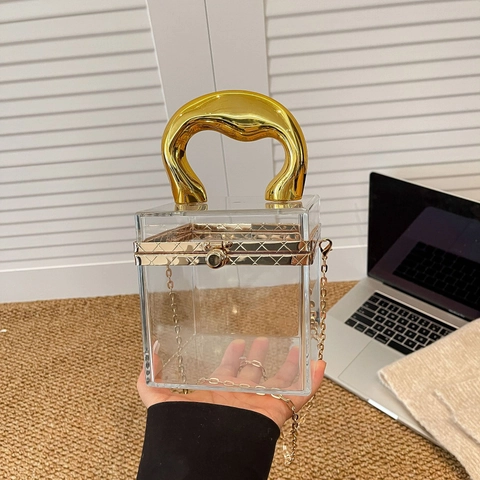 Transparente Acryl Abendtasche Goldener Skulpturaler Metallgriff Kettengurt Chic Luxus Party Clutch Damen