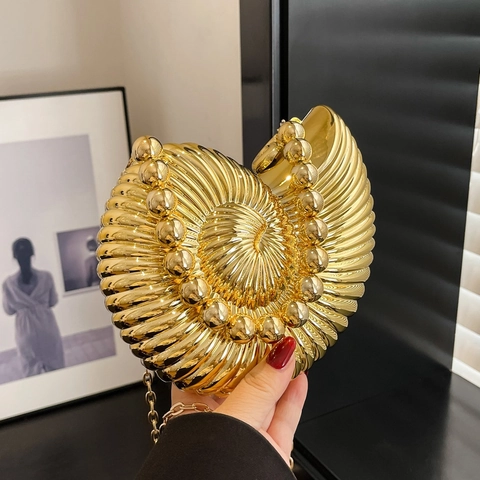 Sac De Soirée Forme Coquillage Acrylique Métallique Nautilus Avec Poignée Perlée Et Bandoulière Chaîne Luxe