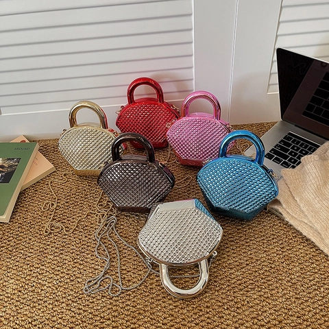 Mini Sac de Soirée en Acrylique Strass pour Femmes Forme d'éventail Sac à Main Métallique Pochette avec Bandoulière Chaîne