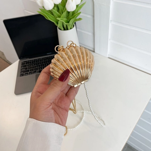 Mini Shell Shape Metal Hard Shell Evening Bag With Artificial Pearl Chain And Metal Strap Party Crossbody Handbag For Women
