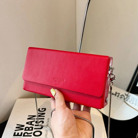 Women Minimalist PU Leather Small Square Crossbody Bag With Metal Chain Strap Flap Shoulder Bag