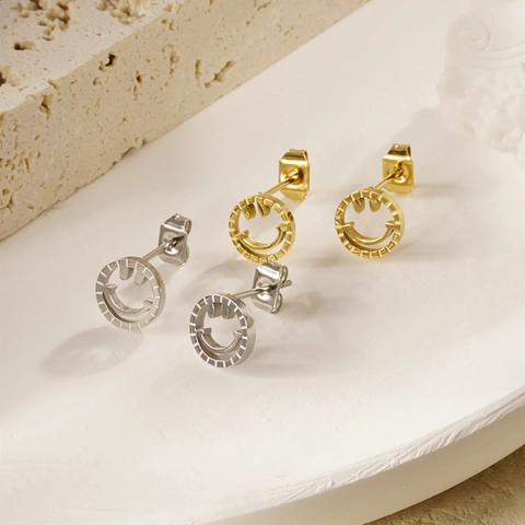 Collier Boucles d'Oreilles Bracelet en Acier Inoxydable Minimaliste Visage Souriant Bijoux Ajourés Plaqués Or 18K Pour Femmes