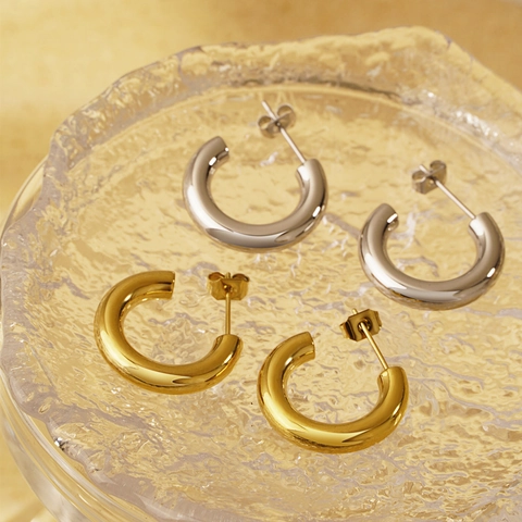 Pendientes de Aro Minimalistas de Acero Inoxidable Forma de C Pulido Oro Plata Acero de Titanio Joyería para Mujer