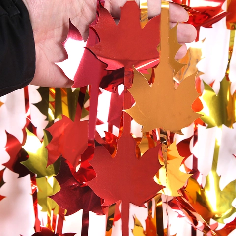 Tenda Sfondo Frangia Foglie Di Acero Lucido PET Lamina Nappa Streamer Per Decorazione Festa Del Ringraziamento Autunno