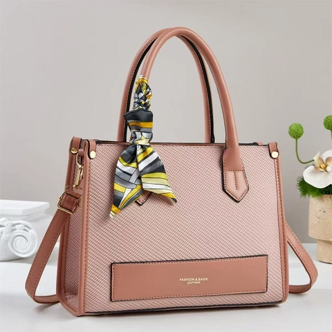 Borsa a Mano da Donna in Pelle PU con Trama Intrecciata Borsa Tote di Grande Capacità con Sciarpa di Seta a Tracolla