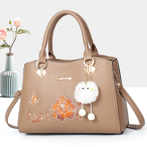 Borsa A Mano Da Donna Pelle PU Ricamo Fiori Farfalla Borsa A Tracolla Elegante Manico Superiore Con Ciondolo Mostro Peluche
