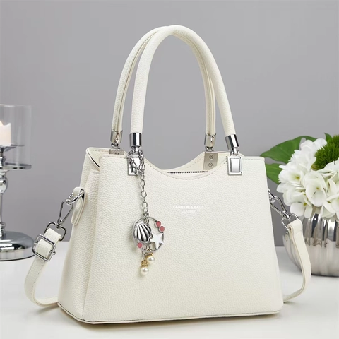 Bolso De Mano Bolso De Hombro Para Mujer Cuero PU Patrón Lichi Gran Capacidad Elegante Diario Con Colgante De Concha Perla Artificial
