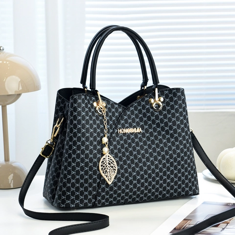 Borsa Tote da Donna alla Moda con Monogramma in Pelle PU Stampa di Lettere con Pendente a Foglia Elegante Borsa a Tracolla