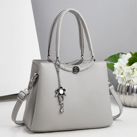 PU Leather Handbag Women Litchi Pattern Detachable Strap Metal Flower Pendant Versatile Urban Style Shoulder Crossbody Bag