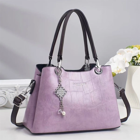 Borsa a Mano da Donna in Pelle PU con Motivo a Coccodrillo Goffrato Borsa a Tracolla con Ciondolo in Metallo Perla Artificial Grande Capacità Borsa con Manico Superiore Casual Quotidiano per Donna