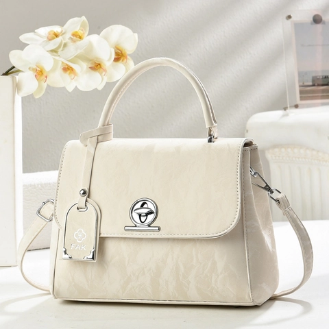 Women PU Leather Shoulder Bag Wrinkled Texture Twist Lock Handbag Casual Crossbody Purse With Adjustable Strap Trendy