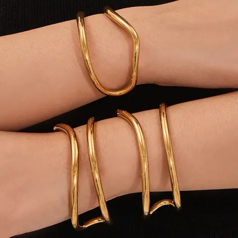 Brazalete Abierto De Doble Capa Acero Inoxidable Chapado En Oro 18K Diseño Minimalista Sencillo Líneas Paralelas Mujer