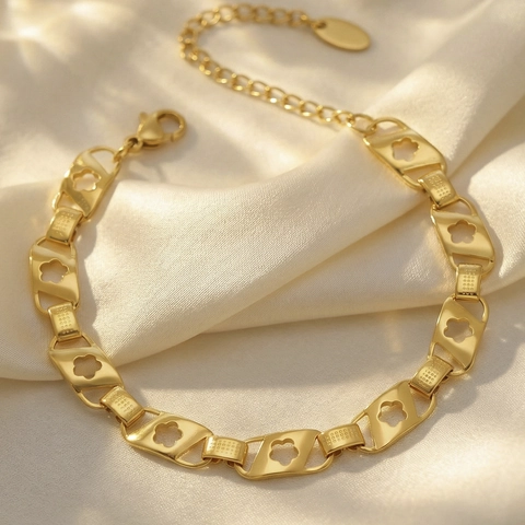 Pulsera De Acero Inoxidable Con Flor Hueca Para Mujeres Elegante Cadena Geométrica Joyería Dorada Estilo INS