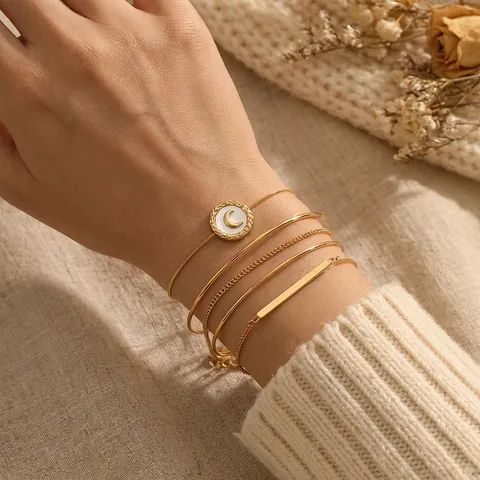 Elegantes Edelstahl Armband Für Damen Mit Mondmuschel Inlay Verstellbare Schlangenkette Vergoldeter Modeschmuck