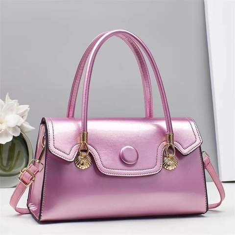 Women Patent PU Leather Handbag Mirror Glossy Crossbody Bag With Shell Metal Decor Flap Elegant Retro Style