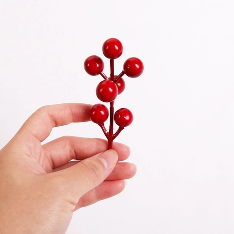 Steli di Bacche Rosse Artificiali di Natale Rami di Bacche Dorate in Schiuma per Ghirlanda di Alberi di Natale Fai-da-te Artigianato Decorazione Domestica