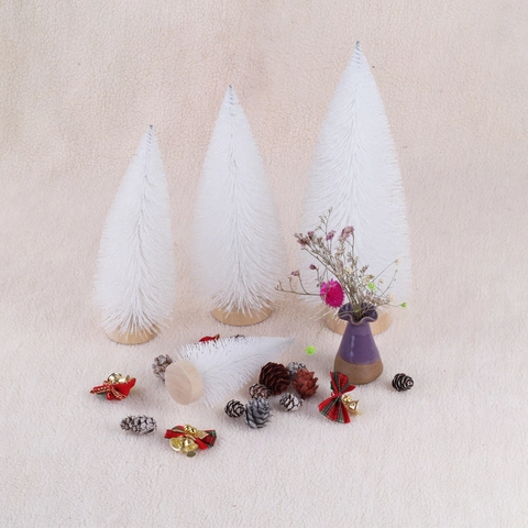 Mini Árbol de Navidad de Sisal Blanco Decoración de Árbol de Cepillo de Botella Con Base de Madera Adorno de Escritorio Nevado