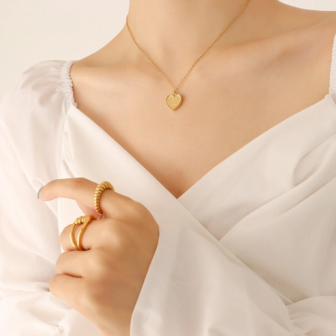 Heart Pendant Necklace 18K Gold Plated Stainless Steel Engraved Love You More Beaded Edge Retro Jewelry For Women