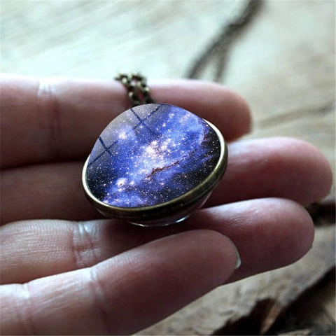 Collana con Pendente Sfera di Vetro Galassia Vintage per Uomo Donna Lega di Zinco Doppio Lato Universo Catena per Maglione