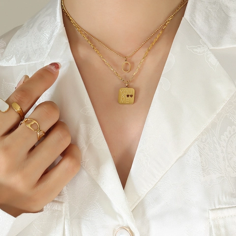 Collana A Doppio Strato Acciaio Al Titanio Placcato Oro 18K Inciso Piastra Quadrata Ciondolo Anello Tondo Gioielli Minimalisti Donne