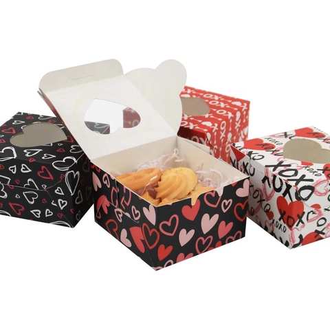 Valentine Day Candy Gift Boxes Heart Shaped Window Paper XOXO Pattern Cookie Bakery Packaging Wedding Party Favors Romantic