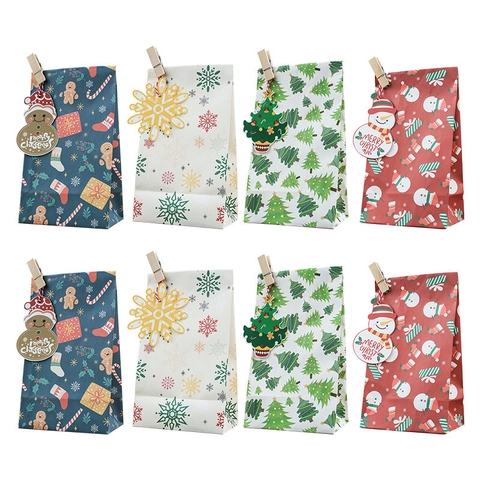 Sacchetti Regalo in Carta Kraft di Natale Con Clip in Legno e Etichette Appese per Confezioni di Caramelle e Cibo per Feste