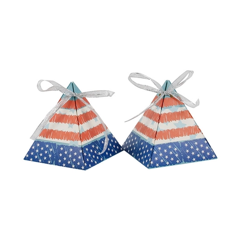 Caja De Dulces Pirámide Bandera De EE UU Estrellas Y Rayas Empaque De Regalo Con Cinta Plateada Fiesta Patriótica Americana