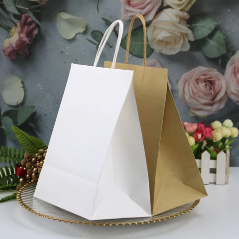 Kraft Paper Gift Bags With Twisted Handles Solid Color Square Bottom Portable Shopping Packaging For Wedding Party Retail