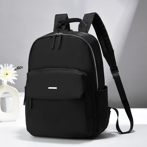 Zaino In Nylon Impermeabile Minimalista Moda Grande Capacità Leggero Per Donne Studentesse Viaggi Lavoro