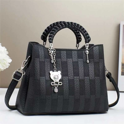 Borsa A Spalla Da Donna In Pelle PU Borsa Tote Trapuntata A Scacchi Manico Intrecciato Ciondolo Orso Grande Capacità Elegante