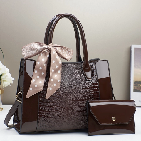 Γυναικεία Τσάντα Χειρός Και Φάκελος Clutch PU Δέρμα Λουστρίνι Μοτίβο Κροκόδειλος Με Μεταξωτό Μαντήλι Τσάντα Ώμου Κομψή