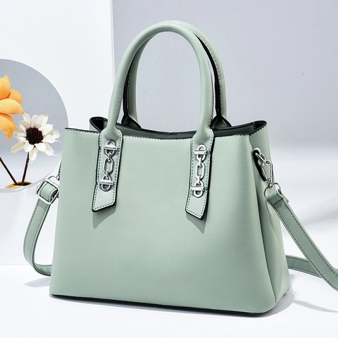Women Large Capacity PU Leather Handbag Fashion Solid Color Shoulder Crossbody Bag With Metal Chain Elegant Tote Bag Daily