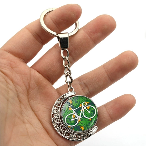 Porte-clés Lune Croissante Rotatif à 360 Degrés Vintage Alliage de Zinc Verre Cabochon Rétro Bicyclette Panier de Fleurs Cadeau