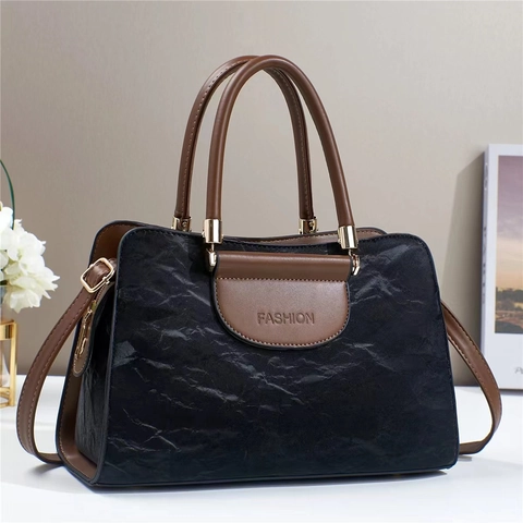 Borsa a Spalla da Donna in Pelle PU Grande Capacità Elegante Texture Increspata Bicolore Borsa a Mano Elegante Pendolarismo Tracolla