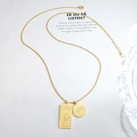 Double Pendant Necklace Titanium Steel 18K Gold Plated Abstract Portrait Round Square Tag Hip Hop Style Women Jewelry