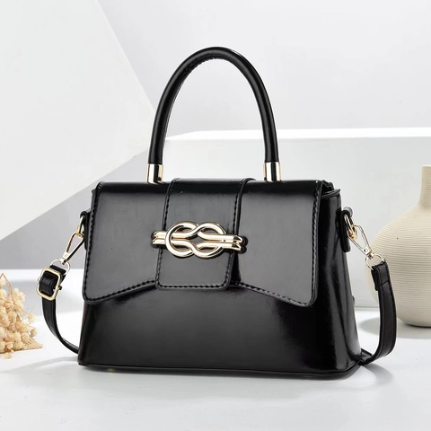 Sac À Main Femme Mode Simili Cuir Boucle Nœud Métallique Bandoulière Poignée Style Urbain Simple Élégant