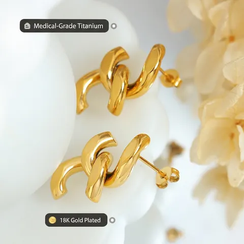 In Elkaar Grijpende Schakelketting Oorknopjes 18K Verguld Titanium Staal Geometrisch Minimalistisch Titanium Staal Oorsteker