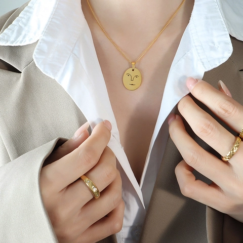 Minimalist Abstract Face Pendant Necklace Stainless Steel 18K Gold Plated Oval Smile Line Art Clavicle Chain Jewelry Women