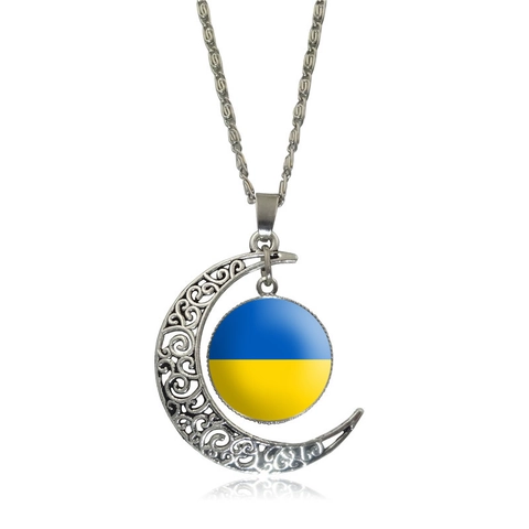 Vintage Hollow Moon National Flag Necklace Glass Cabochon Alloy Pendant Jewelry For Women Travel Souvenir Silver Color