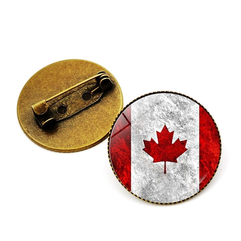 Canada Flag Brooch Vintage Maple Leaf Round Alloy Metal Pin Badge Souvenir Decoration For Clothing Backpack Accessories