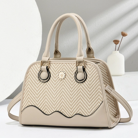 Borsa Donna a Conchiglia in Pelle PU Intrecciata a Spina di Pesce Borsa a Mano con Tracolla Minimalista Tote per Ufficio Pendolarismo
