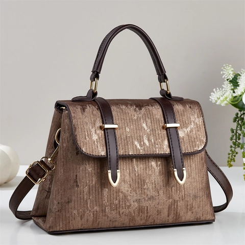 Vintage Vertikal Gestreifte Texturierte Damen Handtasche Große Kapazität PU-Leder Umhängetasche Mit Goldener Hardware
